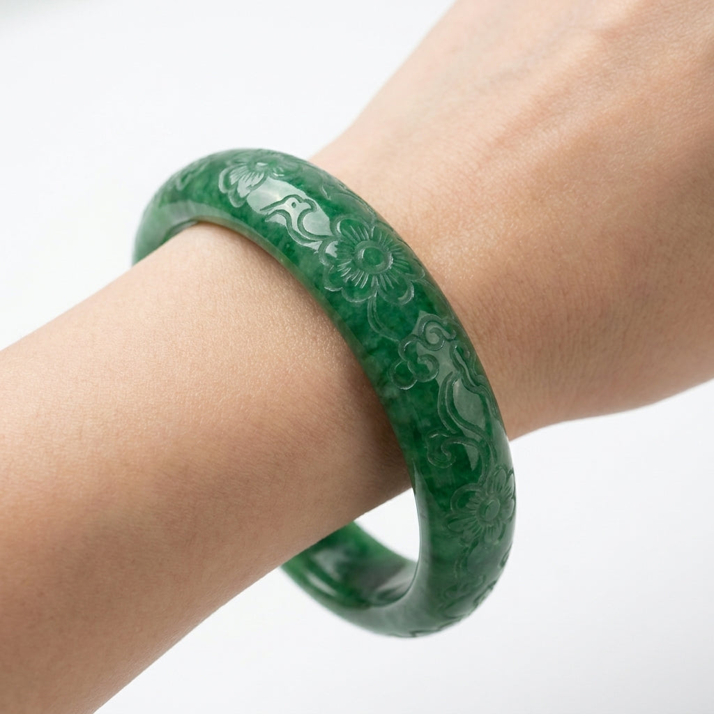 Vòng Cẩm Thạch Lục Phúc Hoa (Green Jade Bangle) — Khai Mở Tài Lộc, Dưỡng Nuôi Bình An