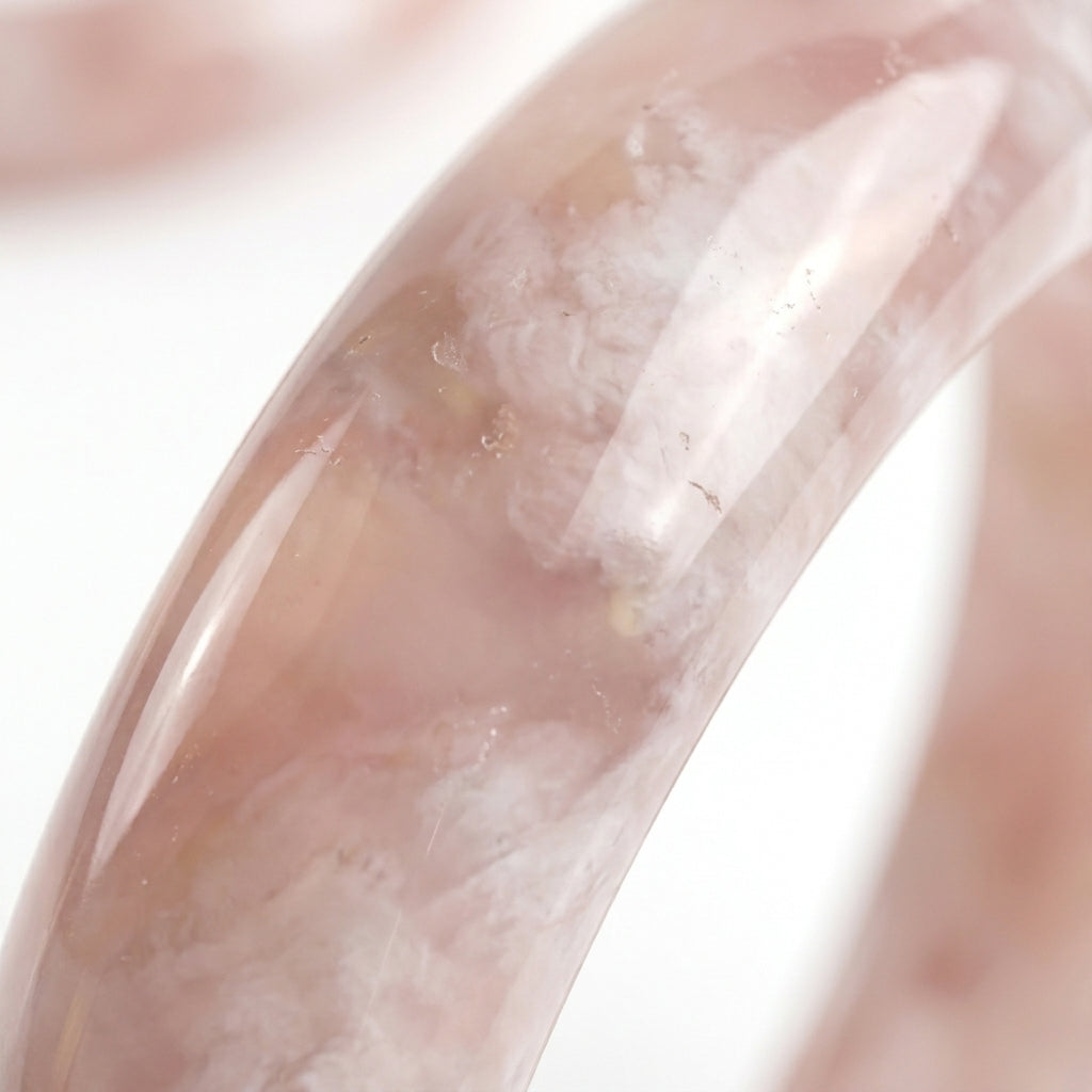 Vòng Thạch Anh Hồng Rose Quartz — Dịu Dàng Gọi Yêu Thương