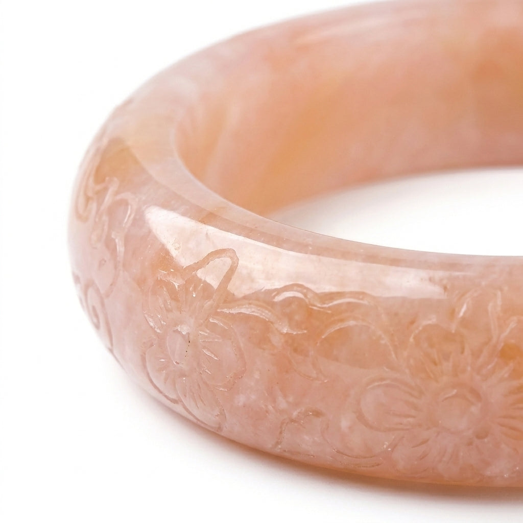 Vòng Ngọc Đào Hoa Chạm Hoa Văn (Pink Jade Bangle) — Dịu Dàng Nở Rộ Phúc Duyên
